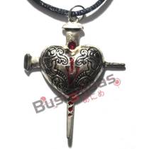 DRK-02 - Colar Coração com estaca